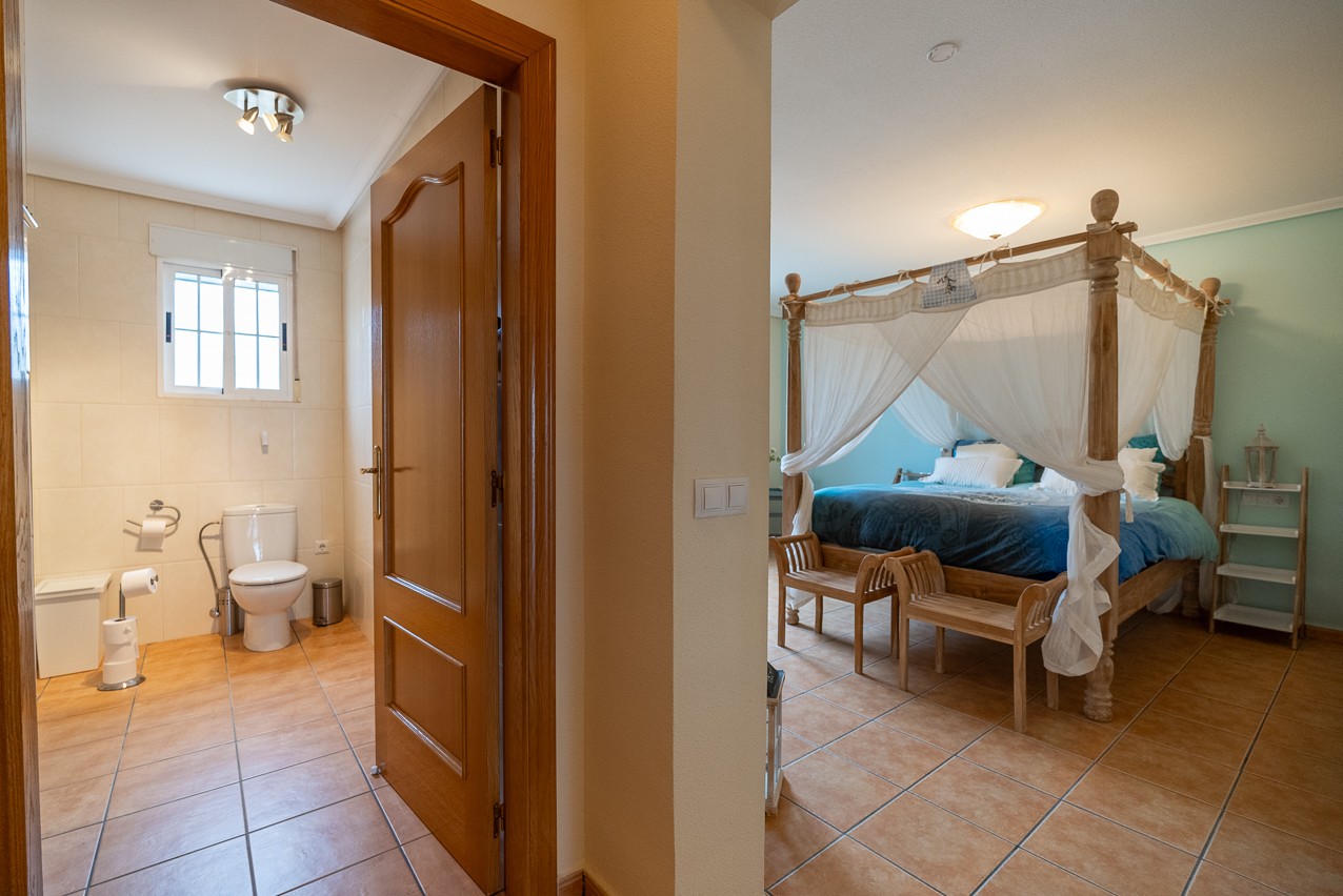 Six Bedroom Villa with Pool and Guest Casita in Abanilla