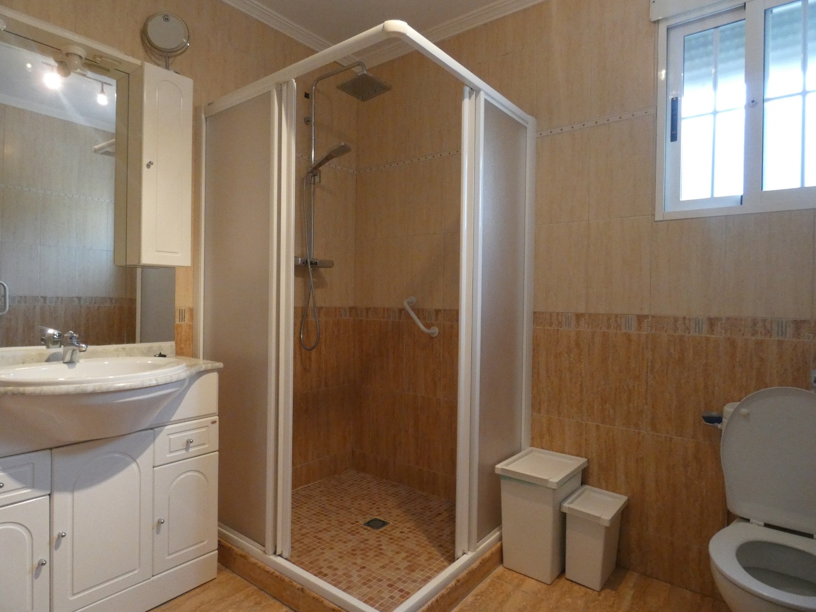 Six Bedroom Villa with Pool and Guest Casita in Abanilla