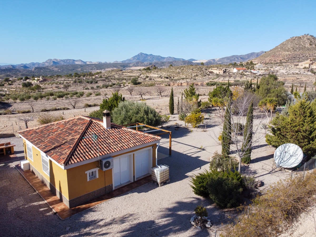 Six Bedroom Villa with Pool and Guest Casita in Abanilla