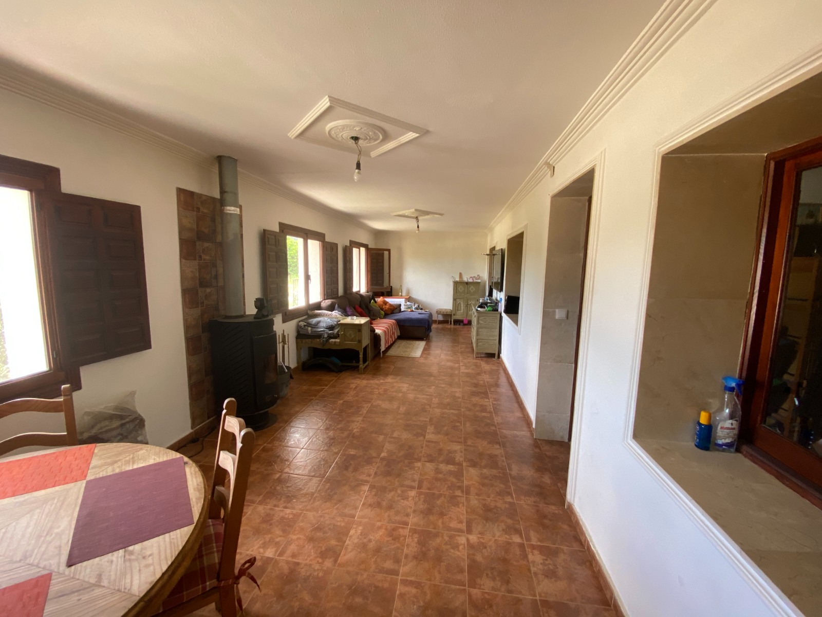 Finca met 6 Slaapkamers en Zwembad in Sax, Alicante