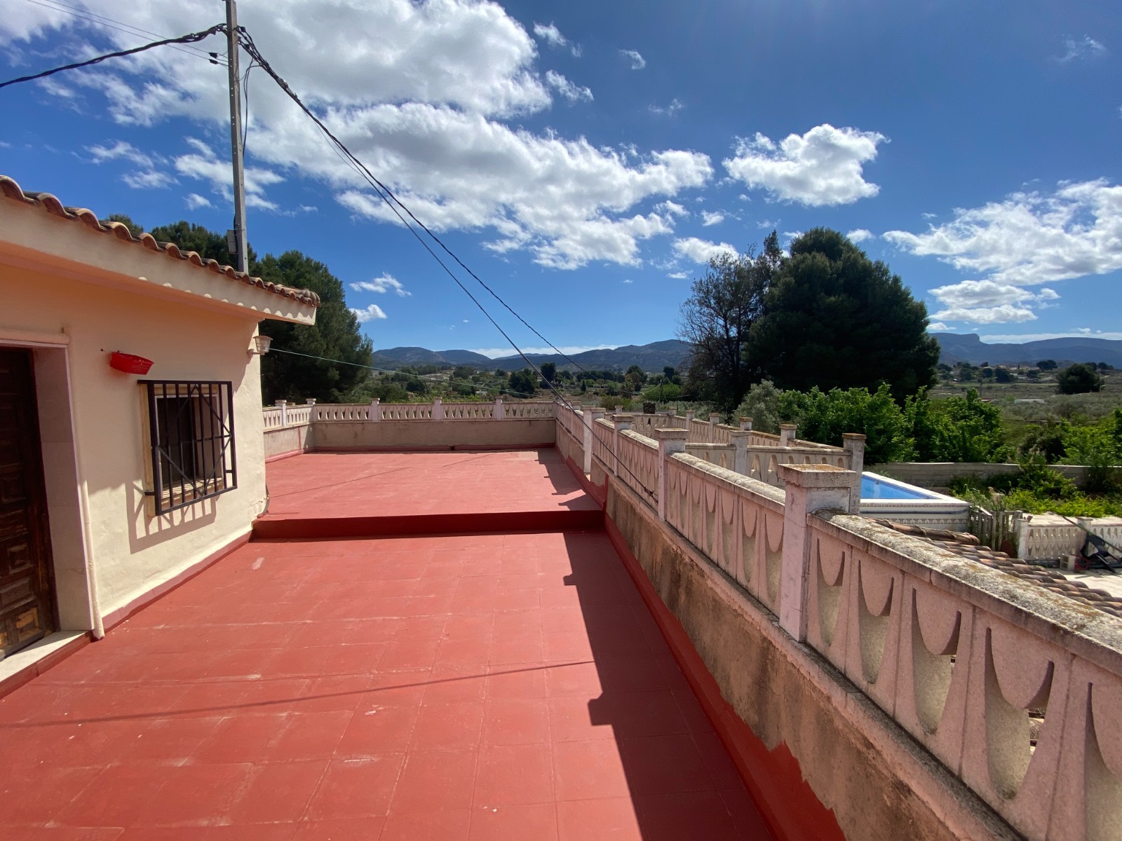 Finca met 6 Slaapkamers en Zwembad in Sax, Alicante