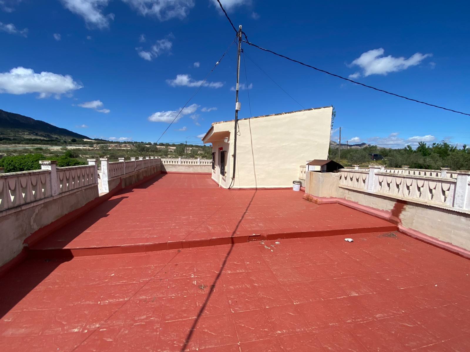 Finca met 6 Slaapkamers en Zwembad in Sax, Alicante