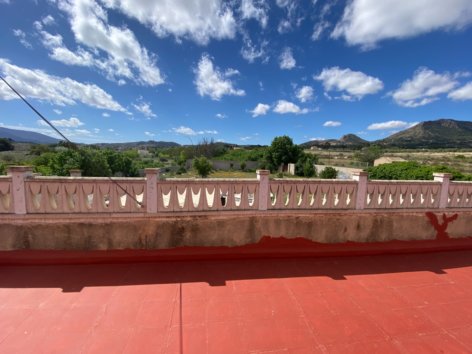 Finca met 6 Slaapkamers en Zwembad in Sax, Alicante