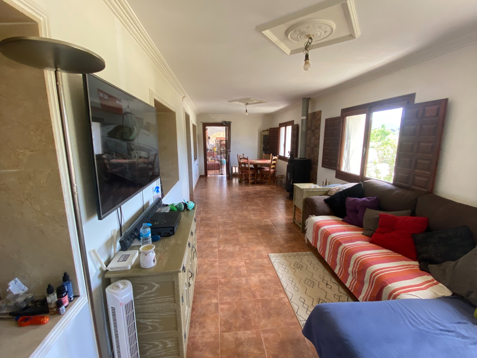 Finca met 6 Slaapkamers en Zwembad in Sax, Alicante