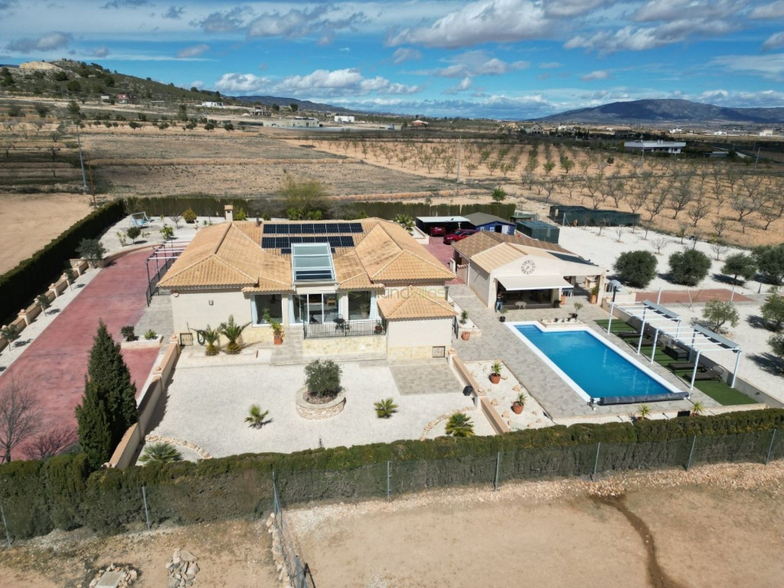5 bedroom house / villa for sale in Pinoso / El Pinós, Costa Blanca
