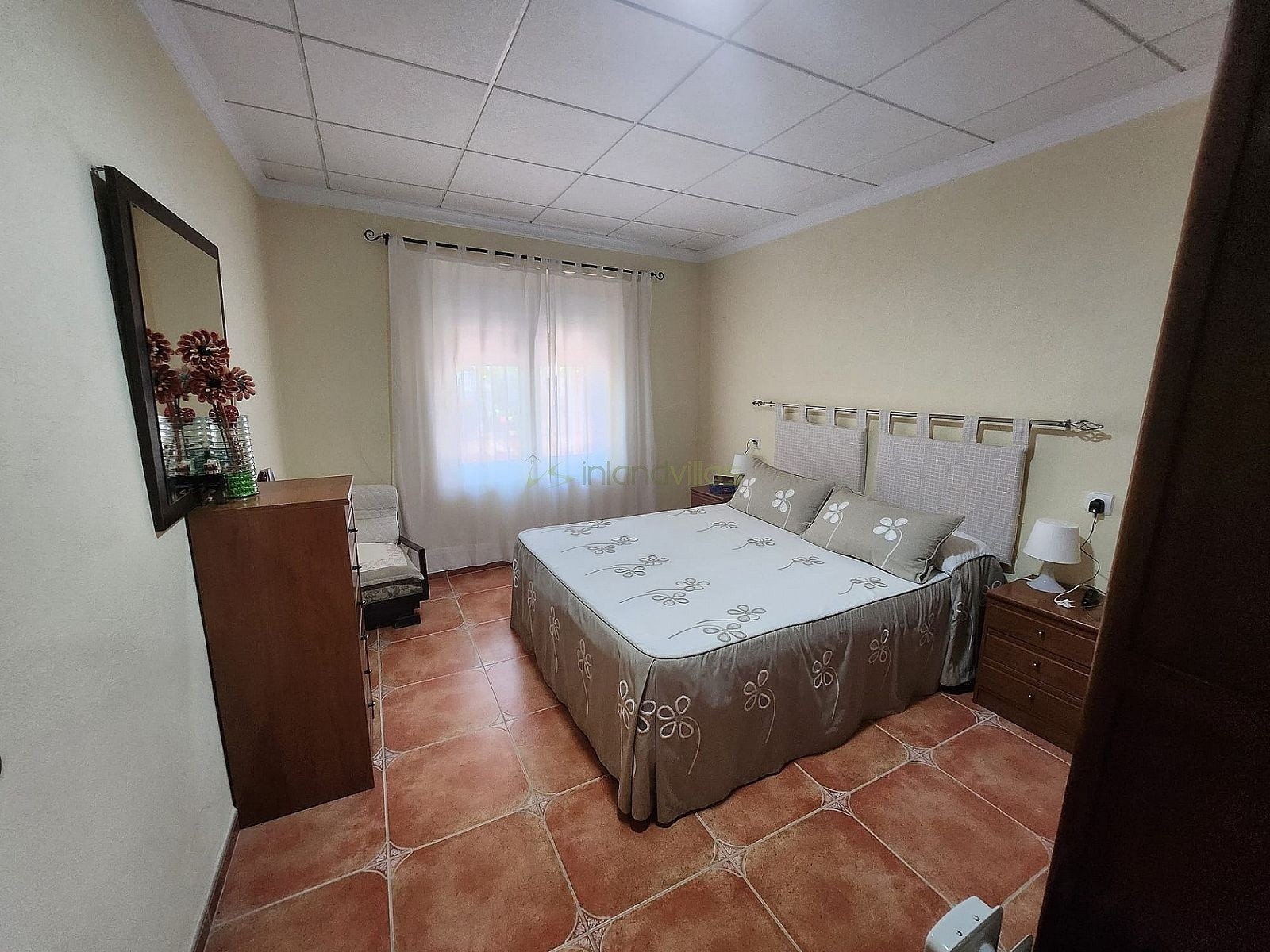 Seven Bedroom Villa with Pool in Villena, Alicante Countryside