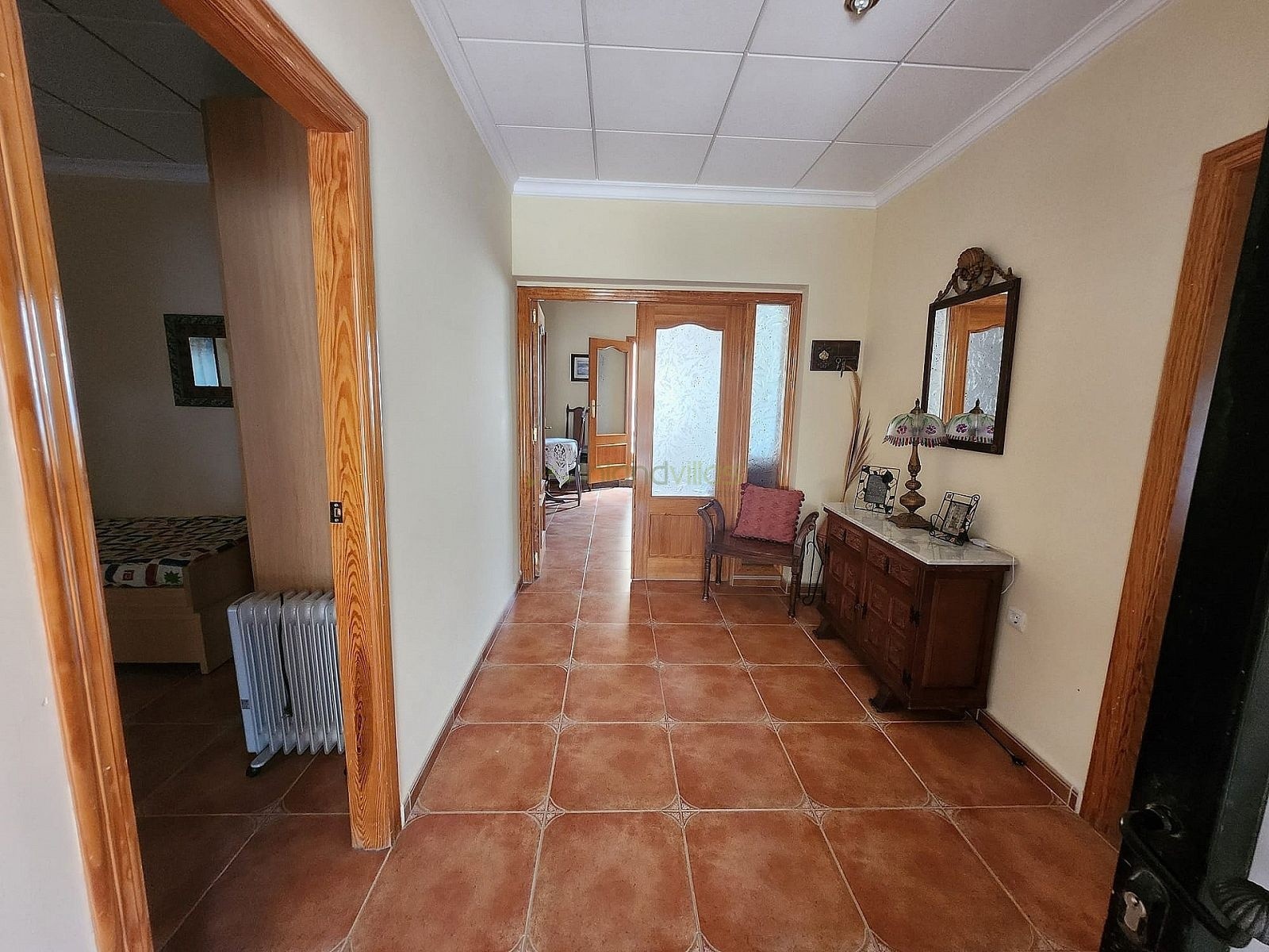 Seven Bedroom Villa with Pool in Villena, Alicante Countryside