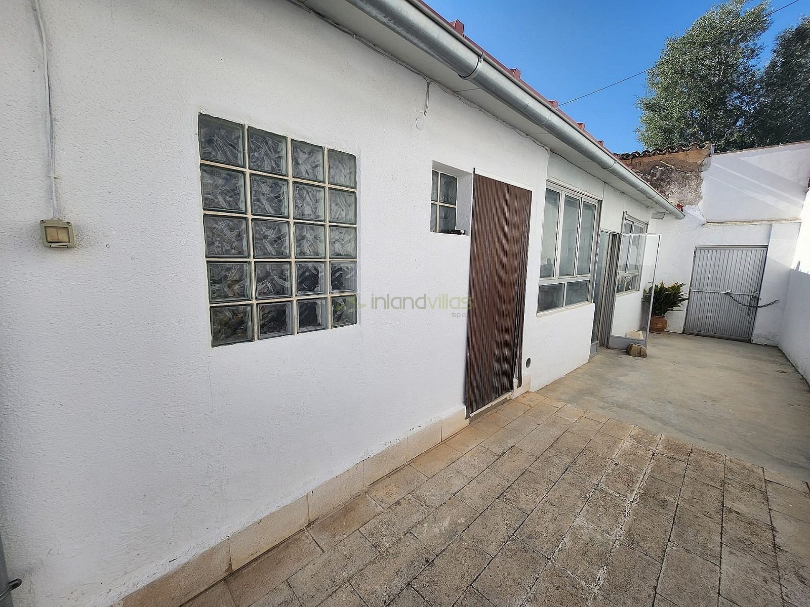 Seven Bedroom Villa with Pool in Villena, Alicante Countryside