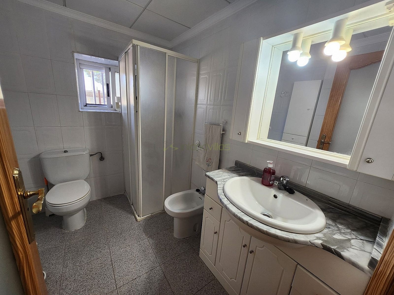 Seven Bedroom Villa with Pool in Villena, Alicante Countryside