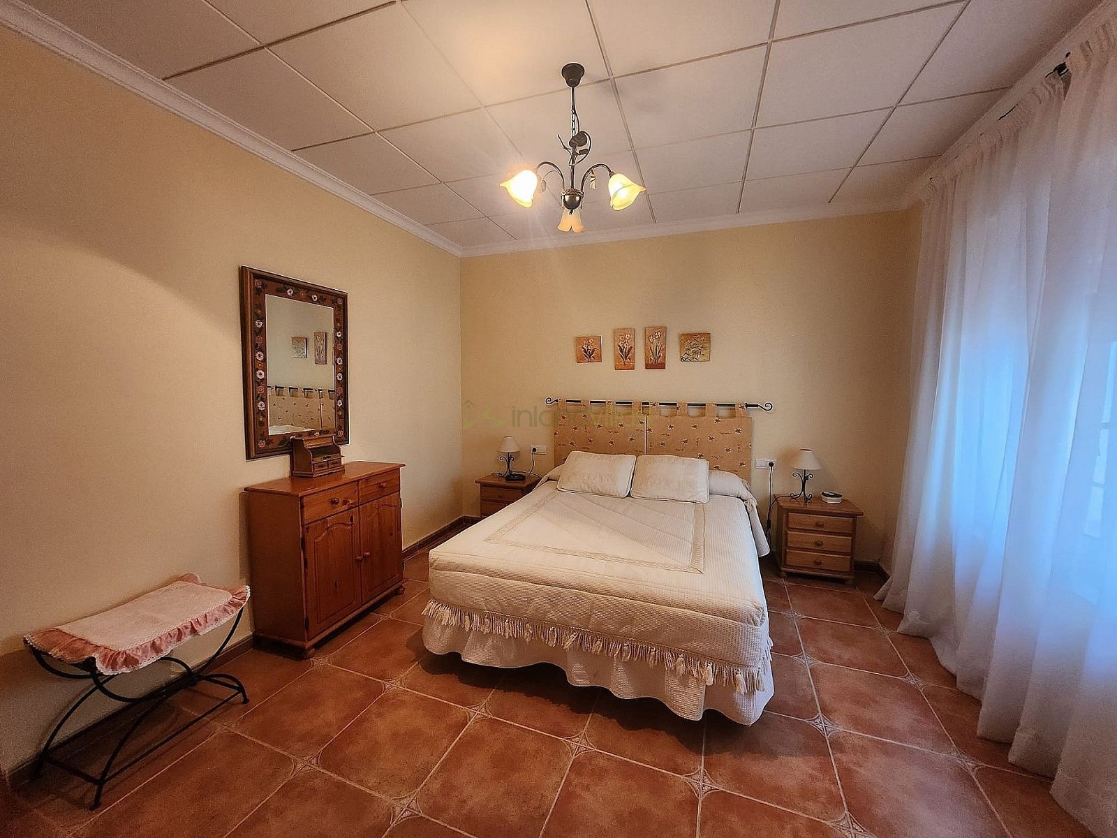 Seven Bedroom Villa with Pool in Villena, Alicante Countryside