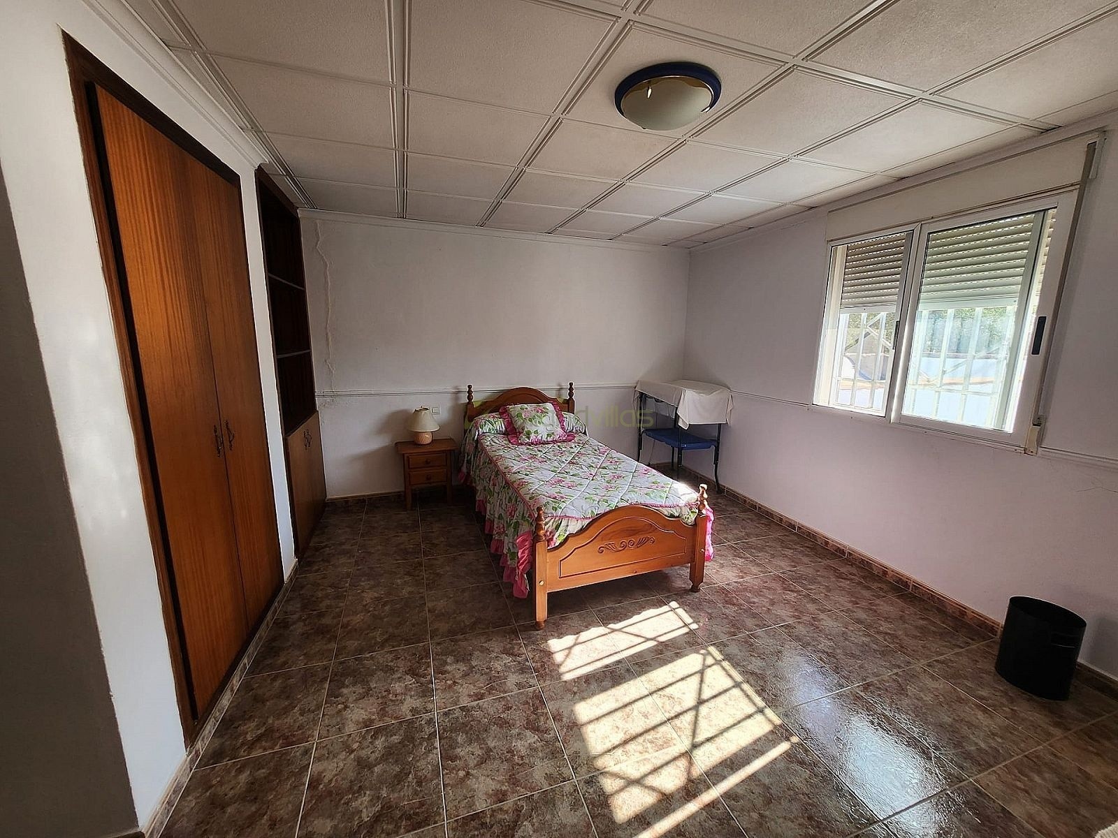 Seven Bedroom Villa with Pool in Villena, Alicante Countryside