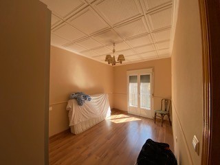 Herenhuis 5 Slaapkamers Sax met Zwembad en Garage