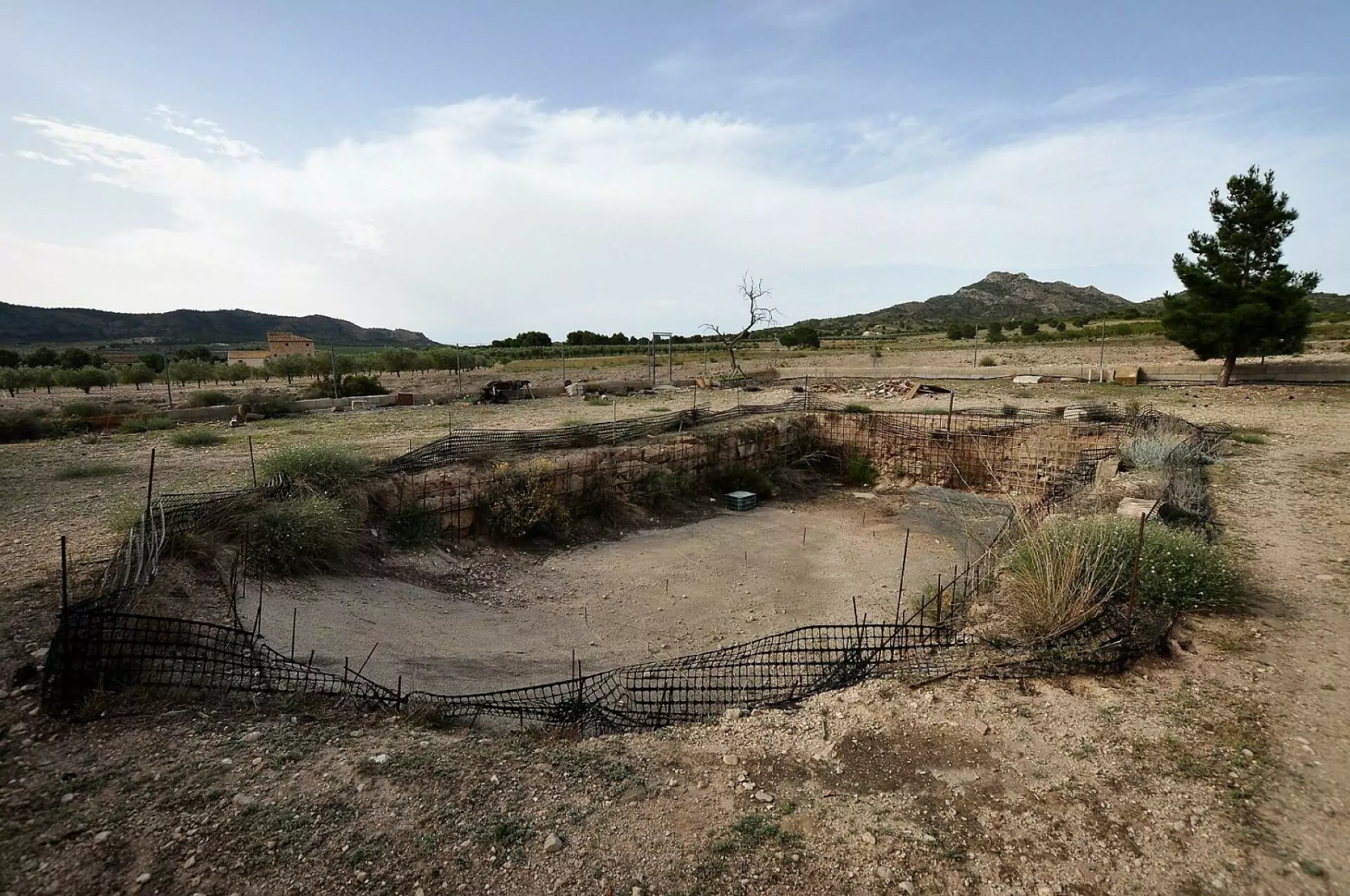 Villa with 3 Bedrooms in Salinas, Alicante on a Large Plot