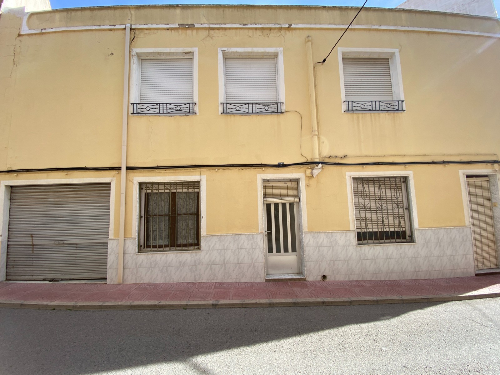 For sale: 4 bedroom apartment / flat in Sax, Costa Blanca