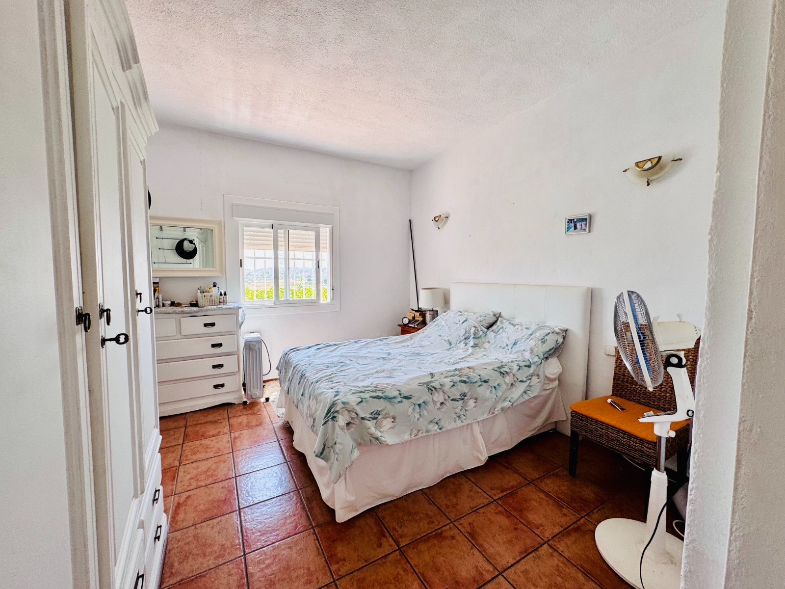 Villa with 4 Bedrooms in Aspe, Alicante with Pool and Views