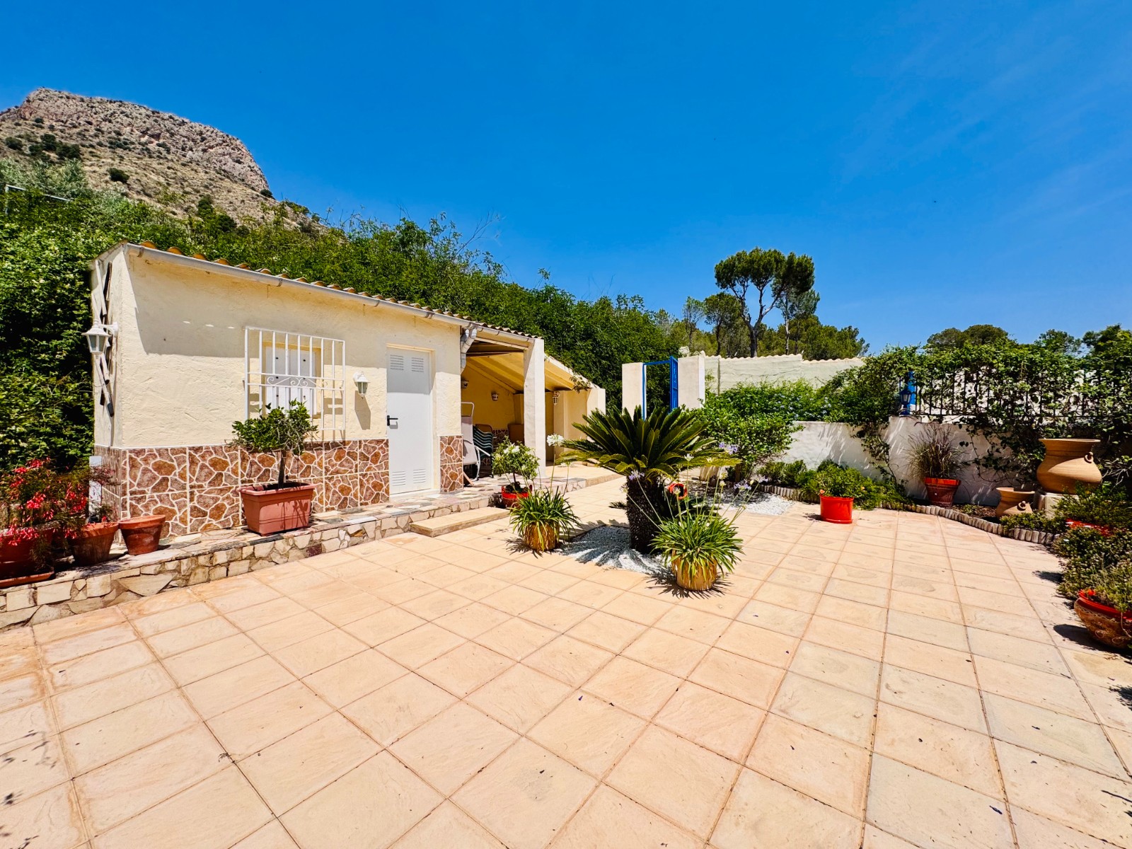 Villa with 4 Bedrooms in Aspe, Alicante with Pool and Views
