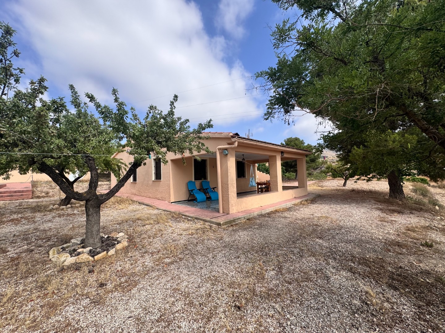 Villa, 3 Bedrooms, Monóvar with Pool and Extensive Plot