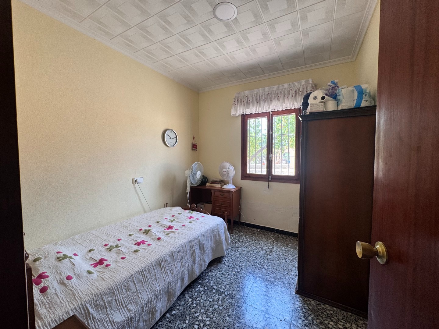 Villa, 3 Bedrooms, Monóvar with Pool and Extensive Plot