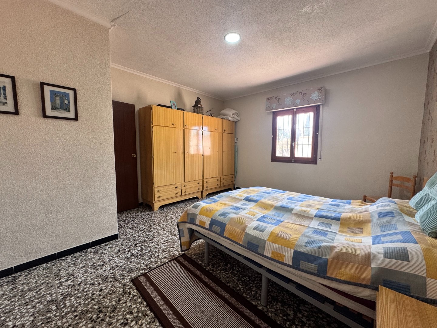 Villa, 3 Bedrooms, Monóvar with Pool and Extensive Plot