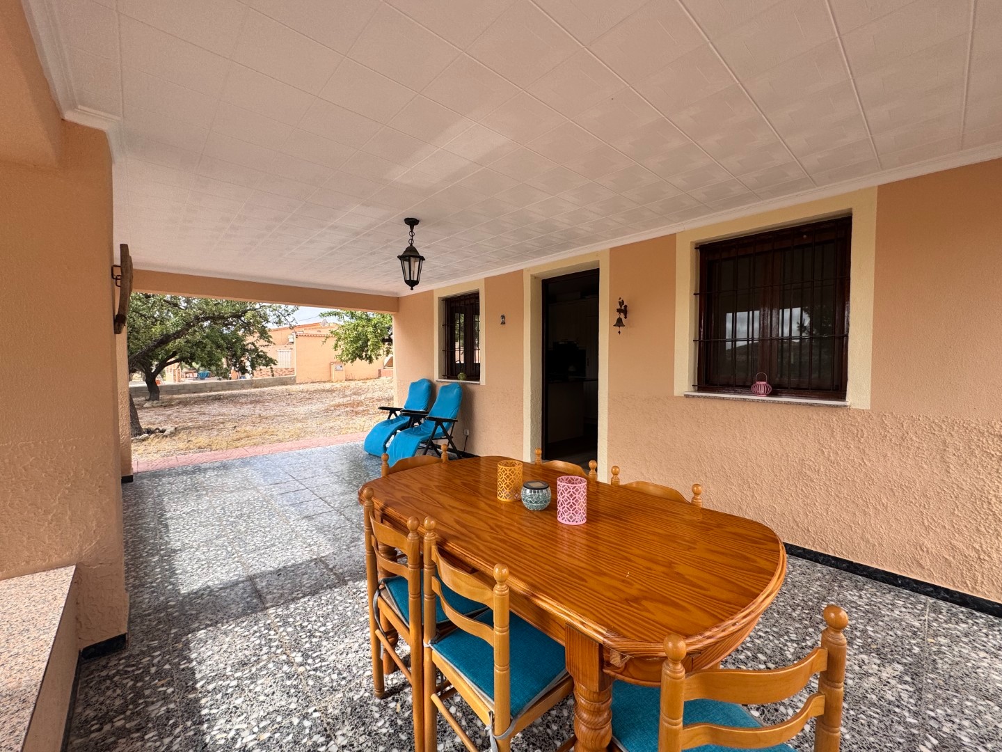 Villa, 3 Bedrooms, Monóvar with Pool and Extensive Plot