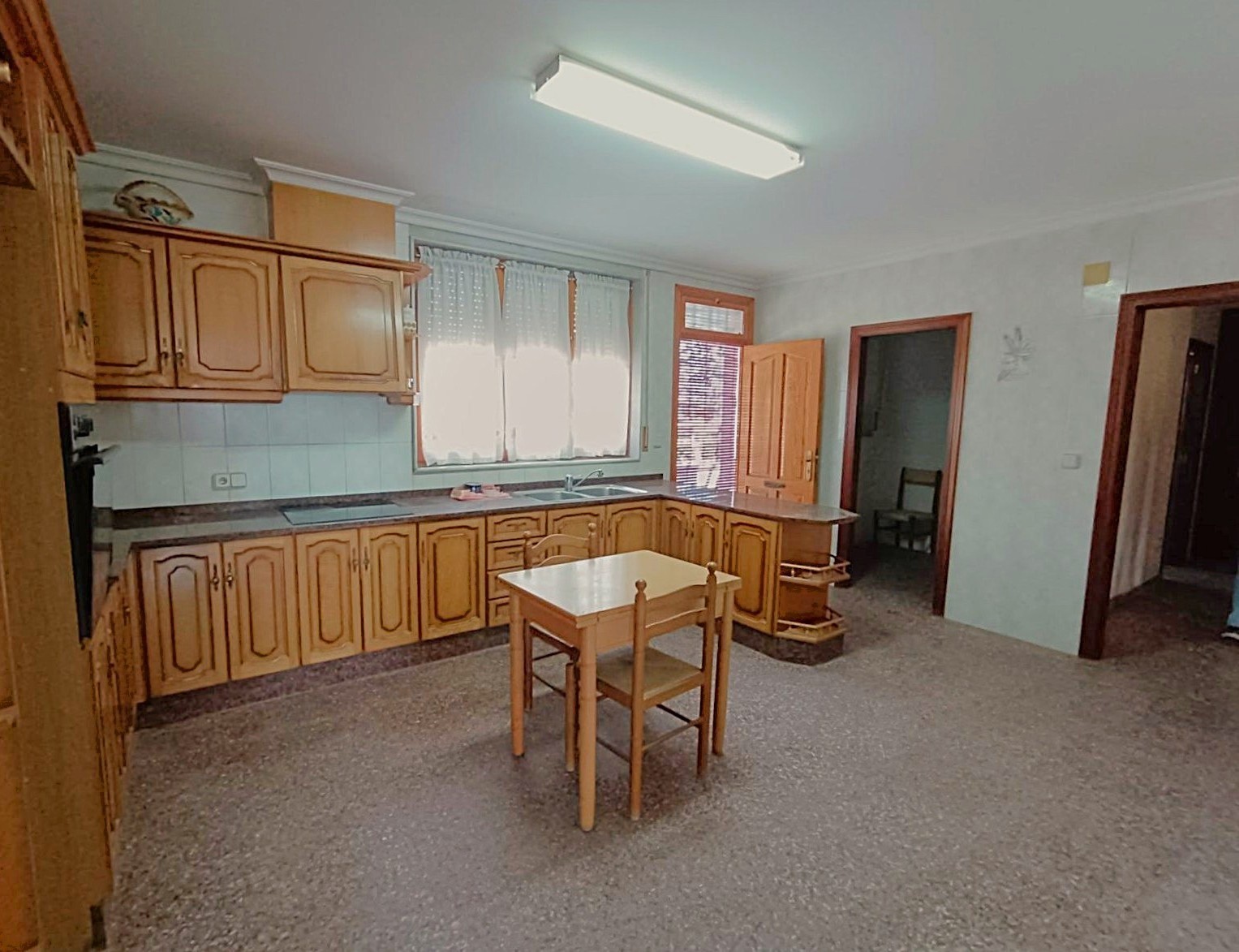 Finca 6 Slaapkamers Monóvar Alicante met Uitgebreide Paardenfaciliteiten