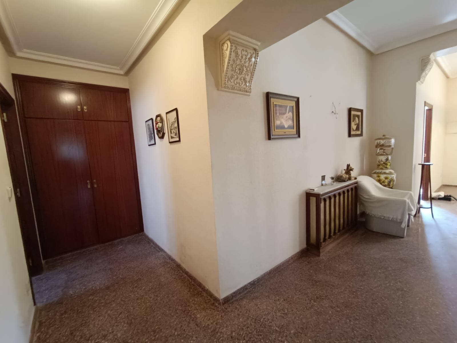 Finca 6 Slaapkamers Monóvar Alicante met Uitgebreide Paardenfaciliteiten
