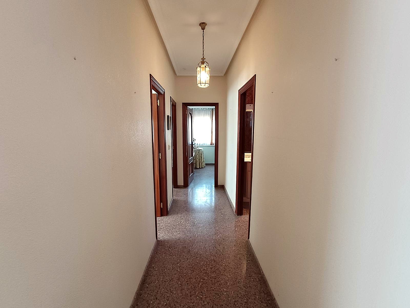 Finca 6 Slaapkamers Monóvar Alicante met Uitgebreide Paardenfaciliteiten