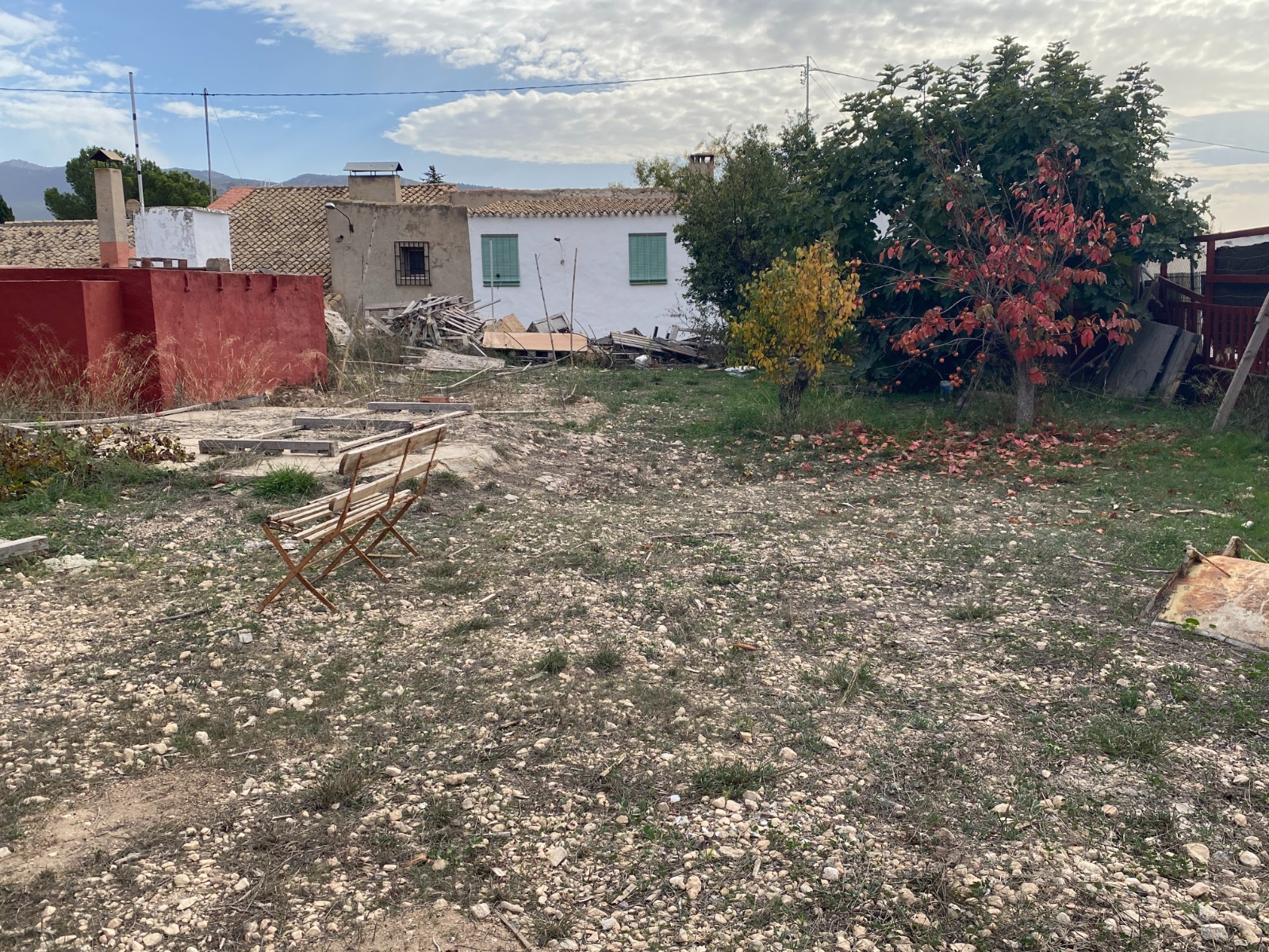 Ruime Finca met 7 Slaapkamers en 2 Badkamers in Sax, Groot Perceel