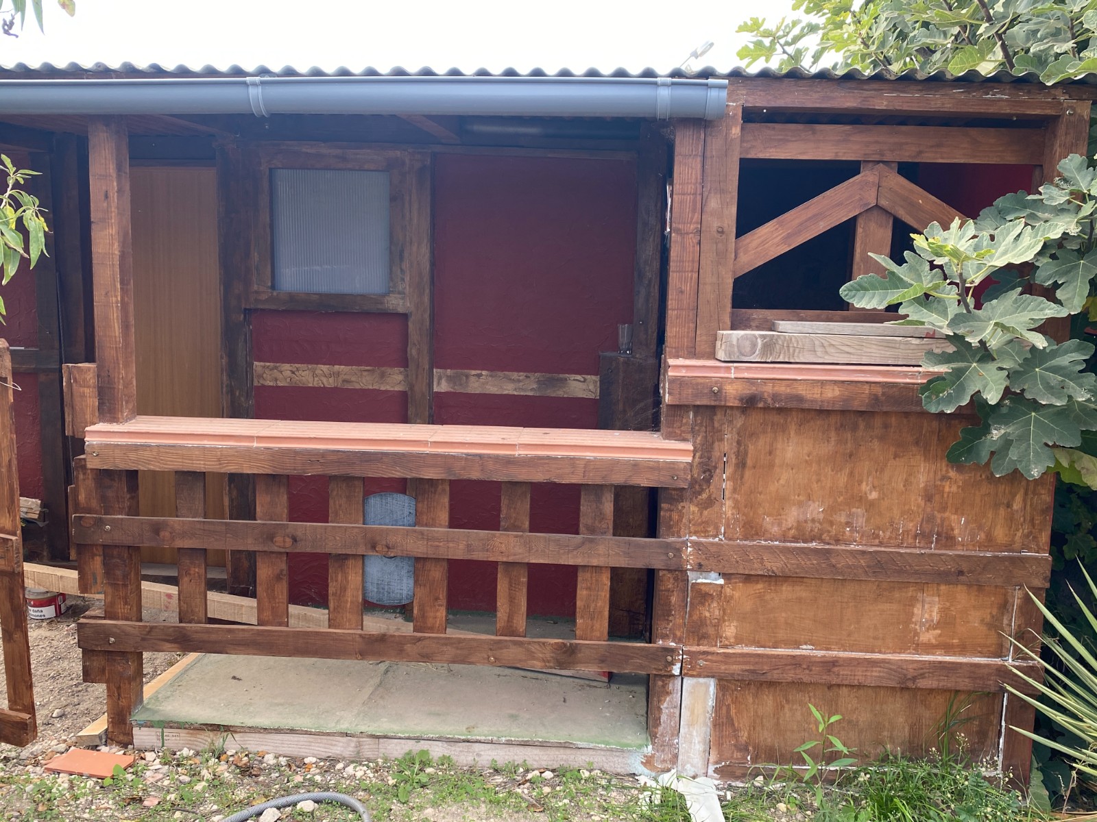 Ruime Finca met 7 Slaapkamers en 2 Badkamers in Sax, Groot Perceel