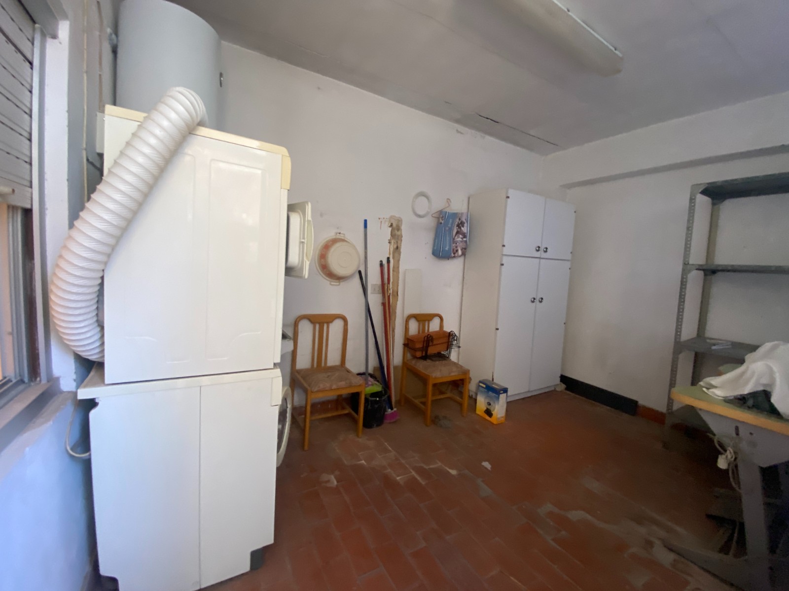 Three Bedroom Apartment in Salinas with Fireplace