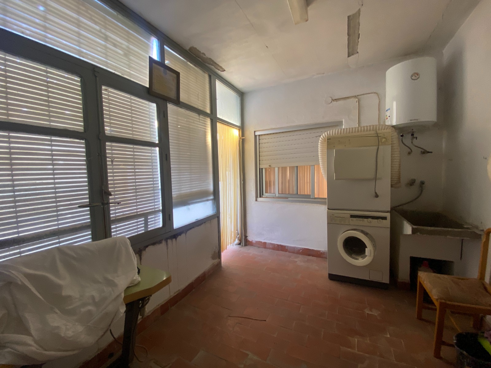 Three Bedroom Apartment in Salinas with Fireplace