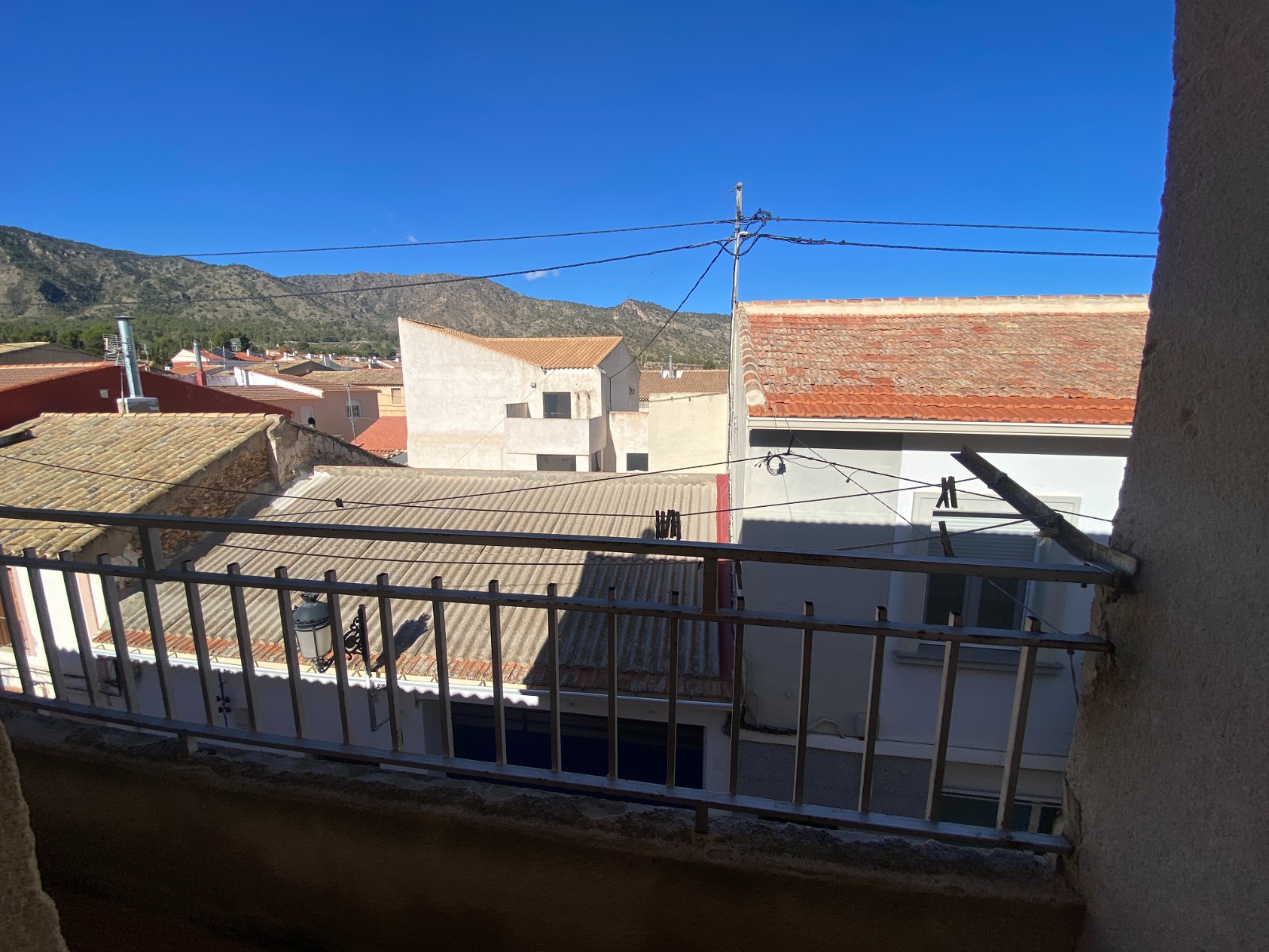 Three Bedroom Apartment in Salinas with Fireplace