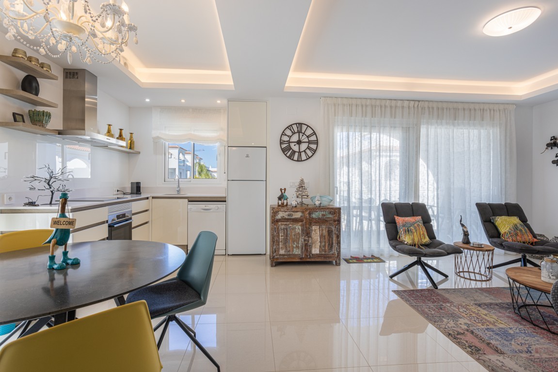 Two Bedroom Penthouse Rojales with Rooftop Terrace and Pool