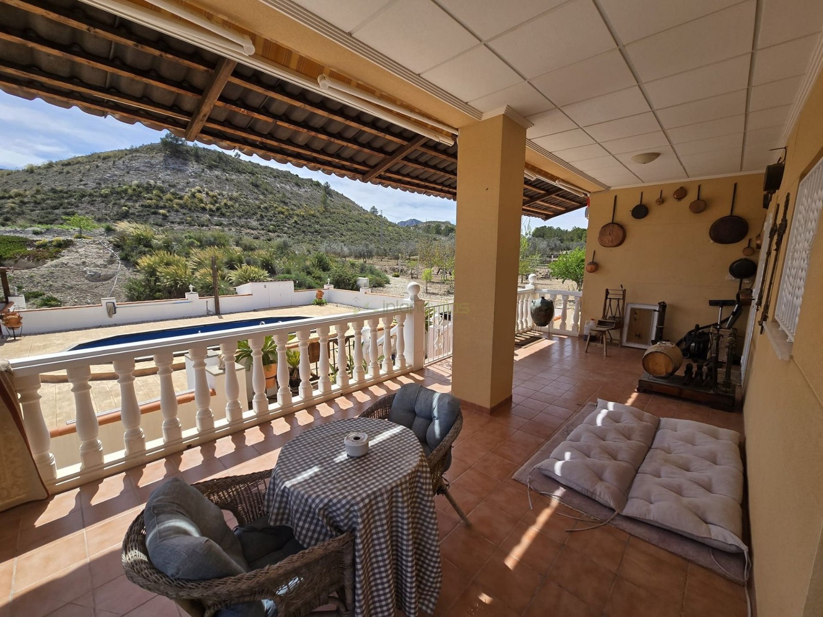 Villa with 4 Bedrooms in Sax, Alicante with Pool and Stables