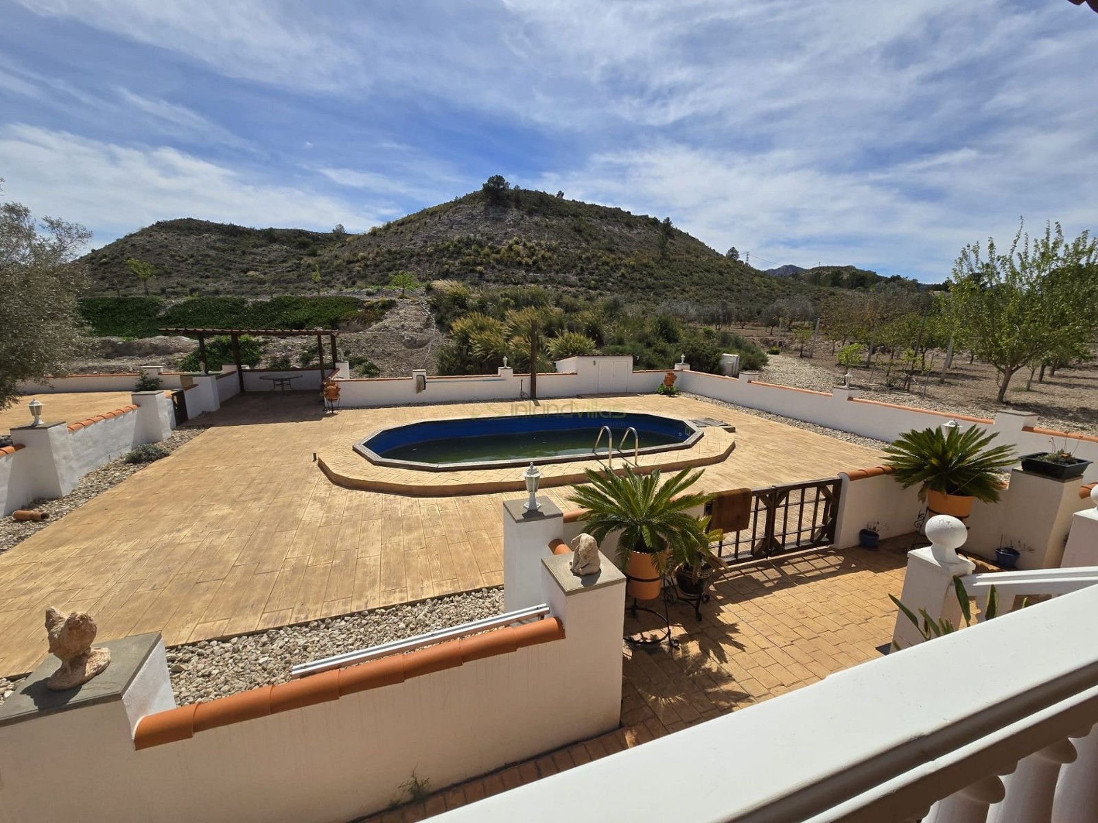 Villa with 4 Bedrooms in Sax, Alicante with Pool and Stables