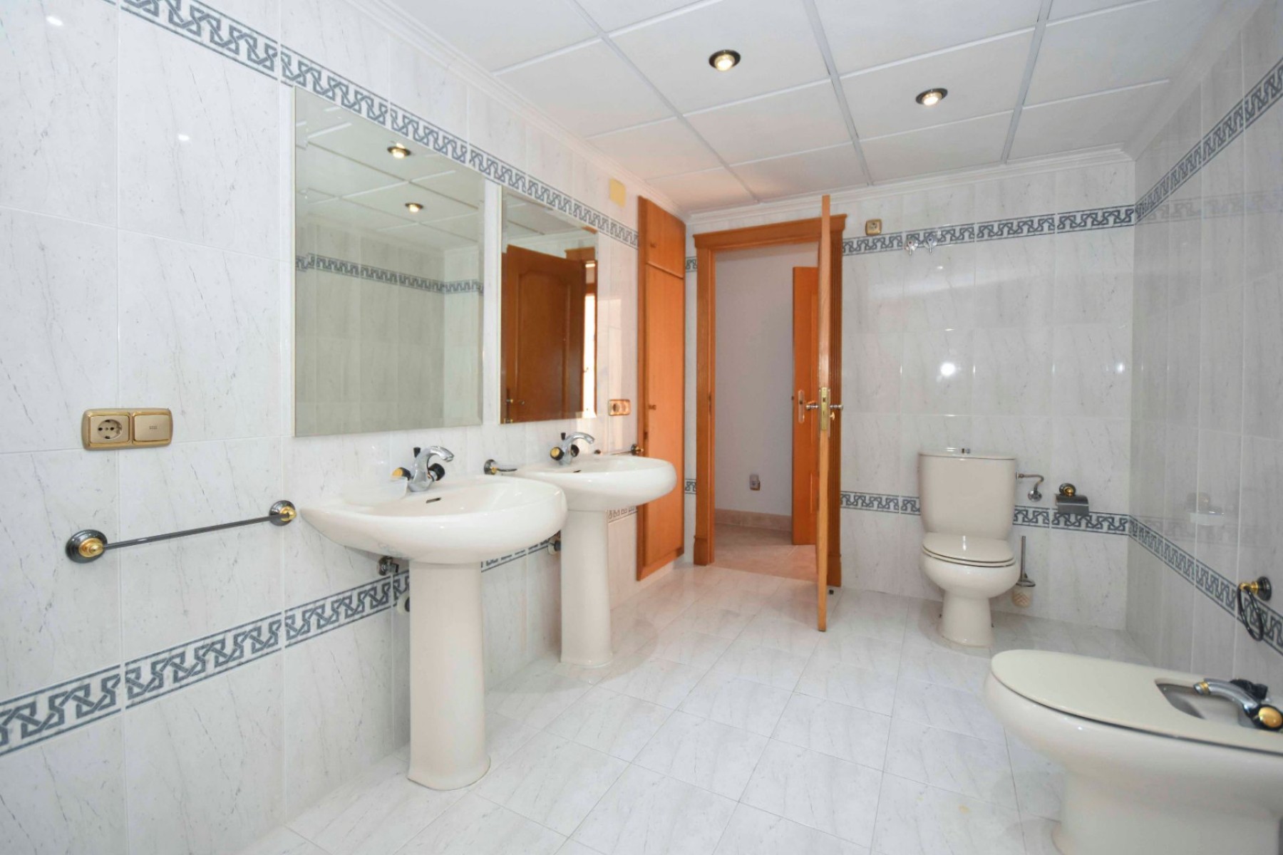 Villa with 7 Bedrooms and Pool in Orihuela, Mountain Views