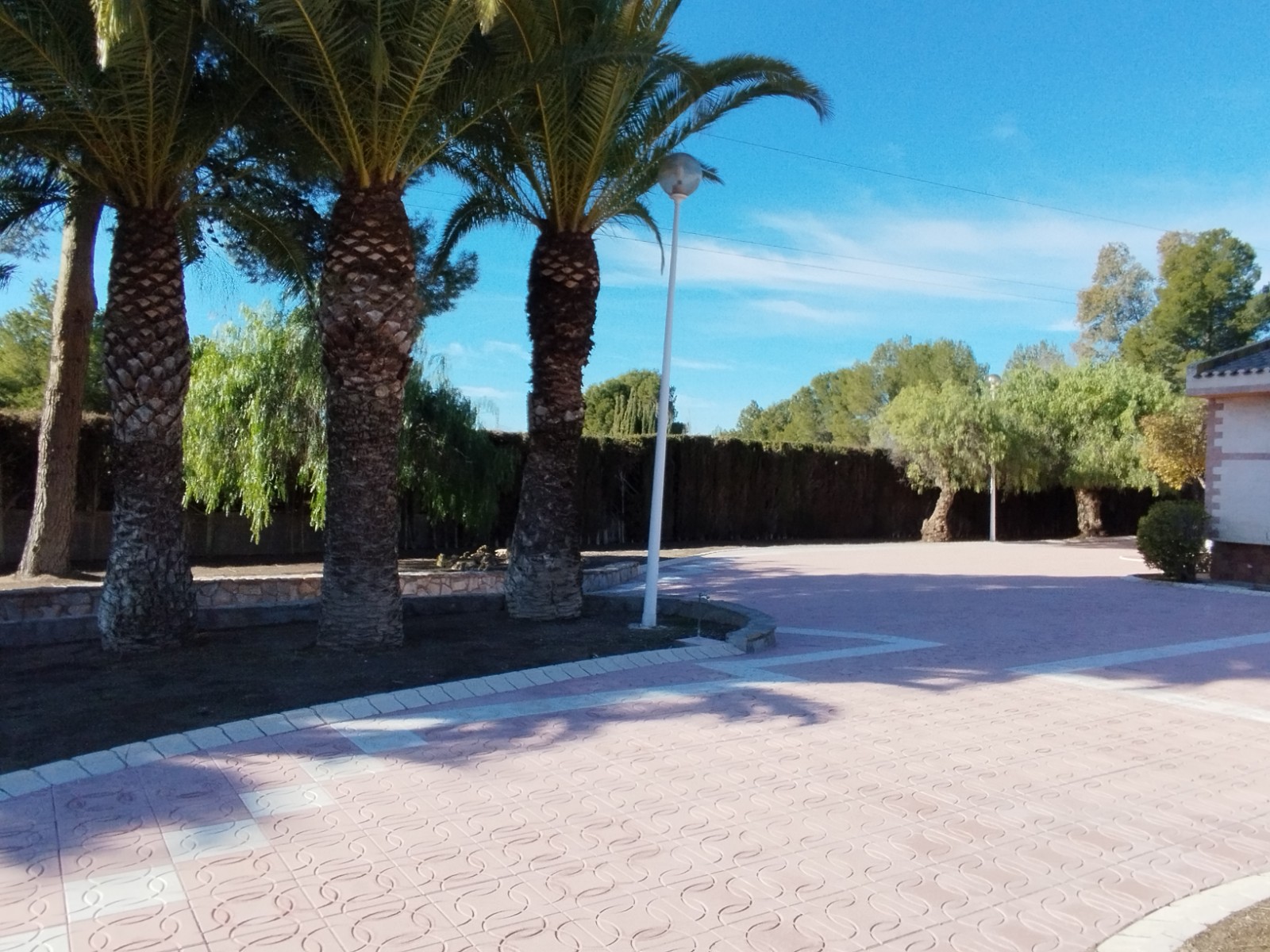 Villa met 3 Slaapkamers en Zwembad in Sax, Alicante