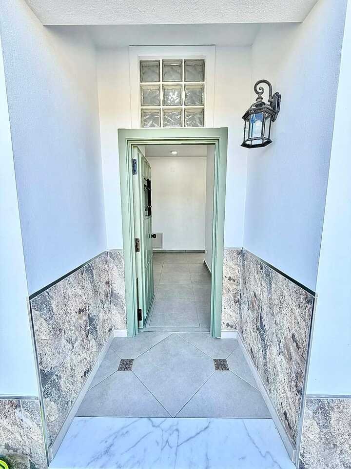 Villa met 3 Slaapkamers in Fortuna met Zwembad en Grote Tuin
