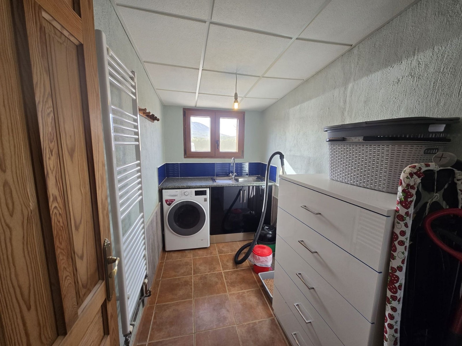 Villa, 5 Bedrooms, Villena, Large Plot with Pool