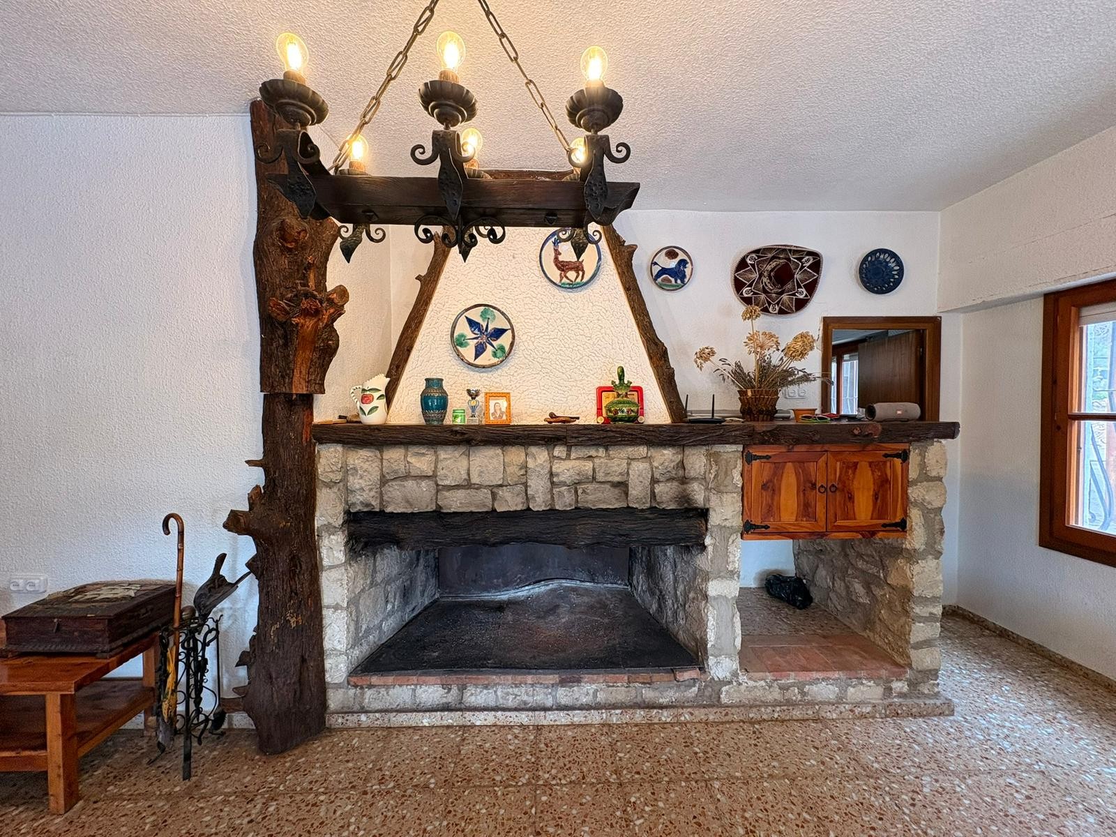 Villa, 4 Beds, Sax, Alicante with Private Pool and Large Plot