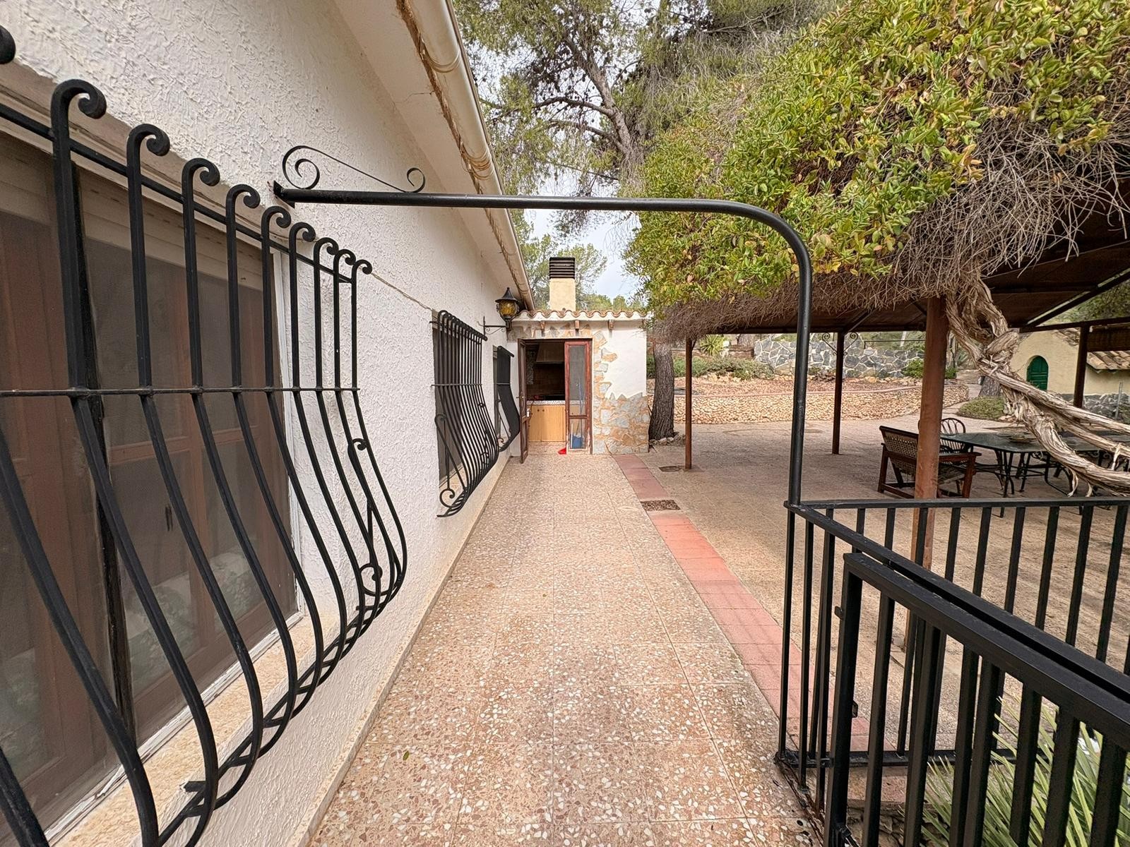Villa, 4 Beds, Sax, Alicante with Private Pool and Large Plot