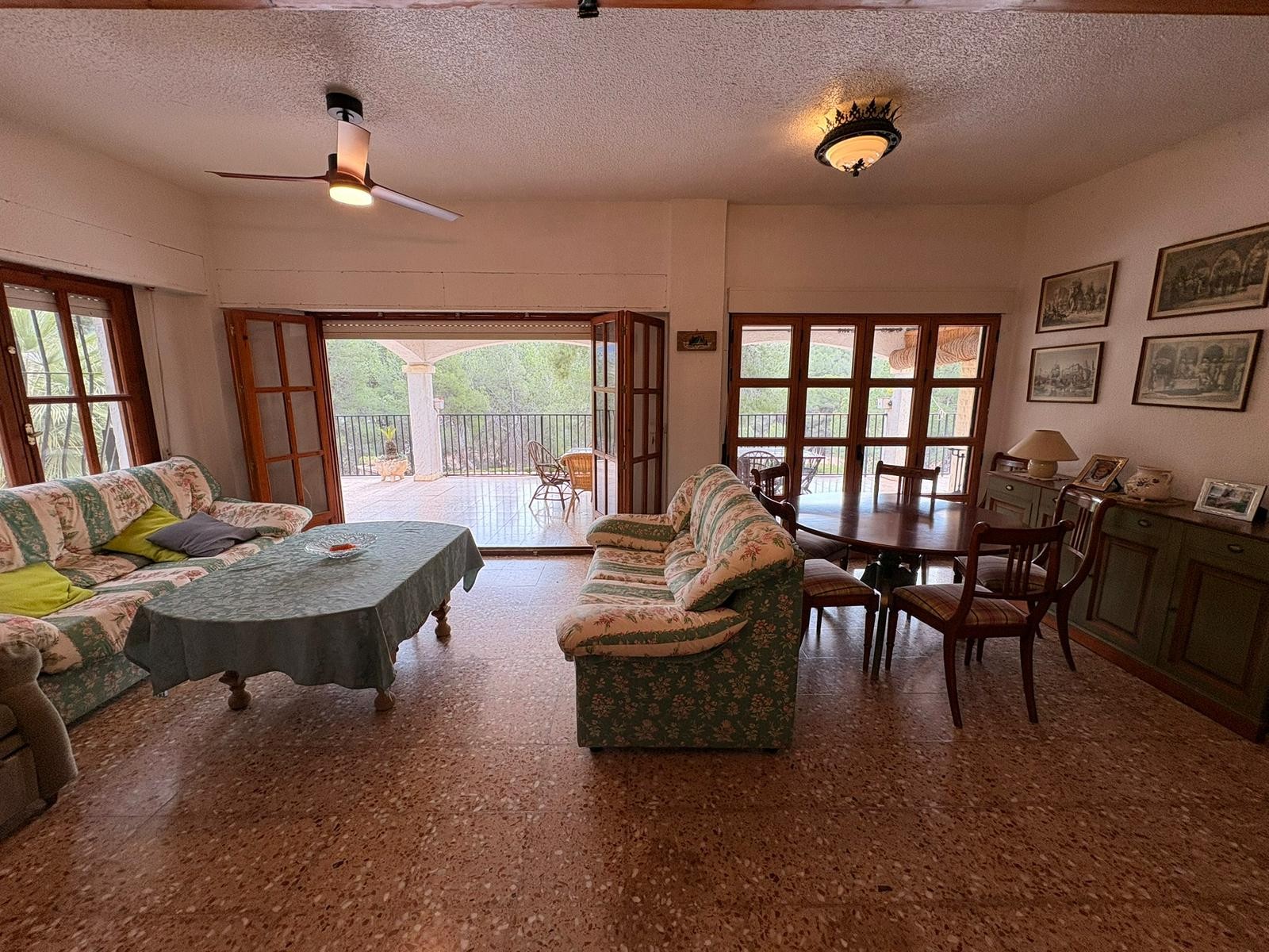 Villa, 4 Beds, Sax, Alicante with Private Pool and Large Plot