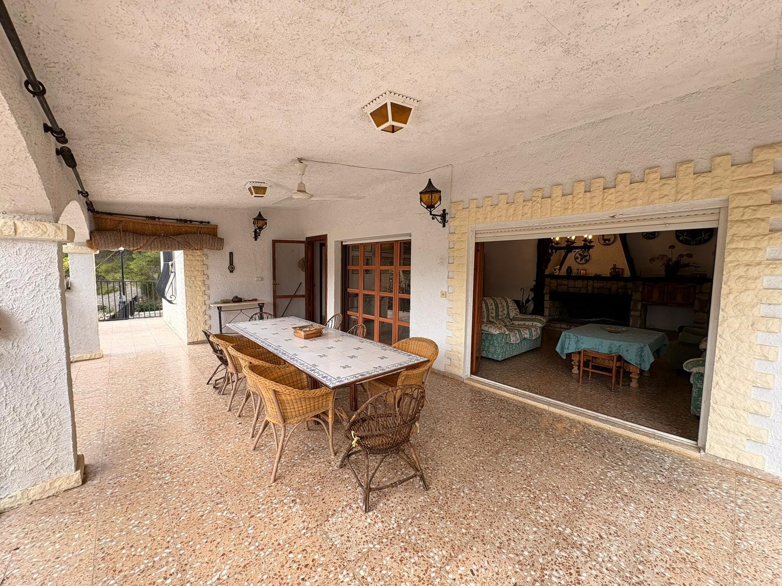 Villa, 4 Beds, Sax, Alicante with Private Pool and Large Plot