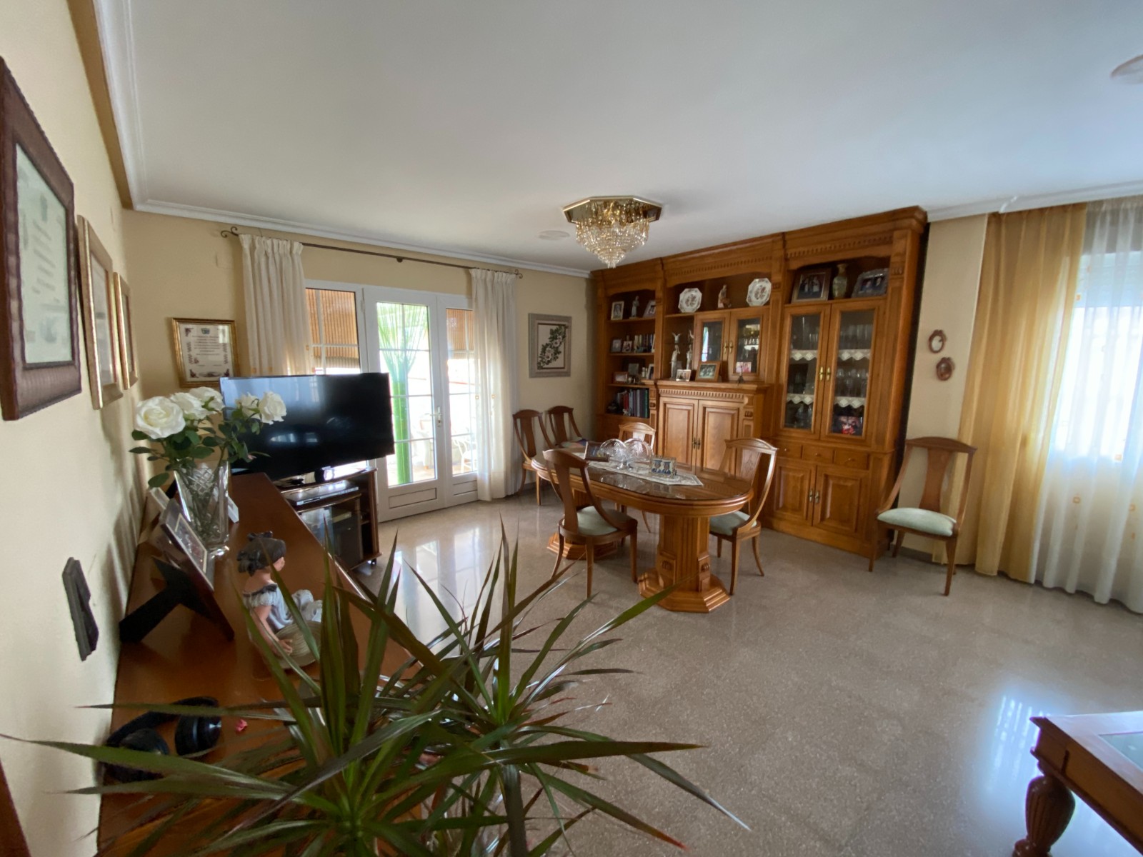 Herenhuis met 7 Slaapkamers in Sax, Alicante met Privézwembad