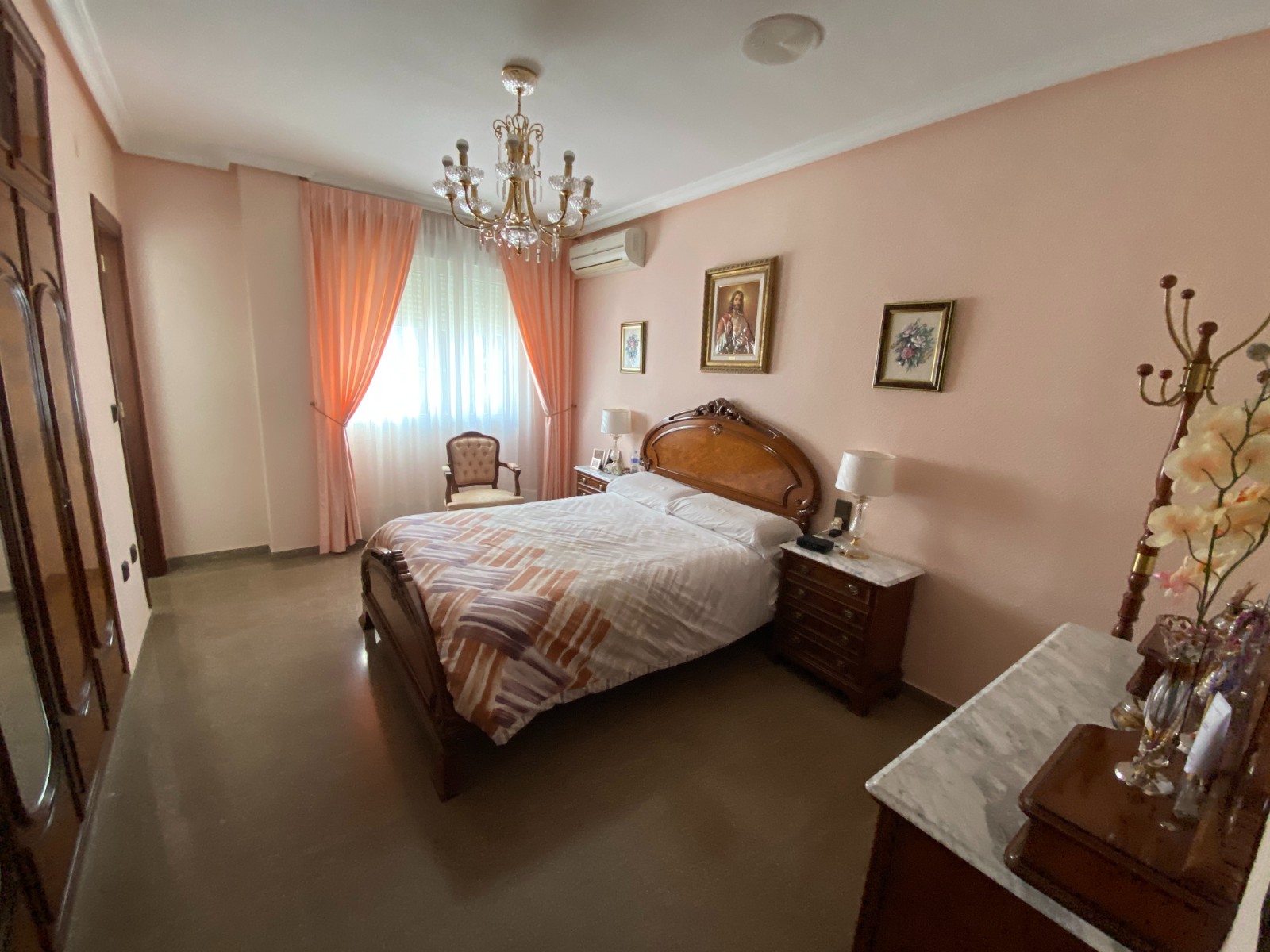 Herenhuis met 7 Slaapkamers in Sax, Alicante met Privézwembad