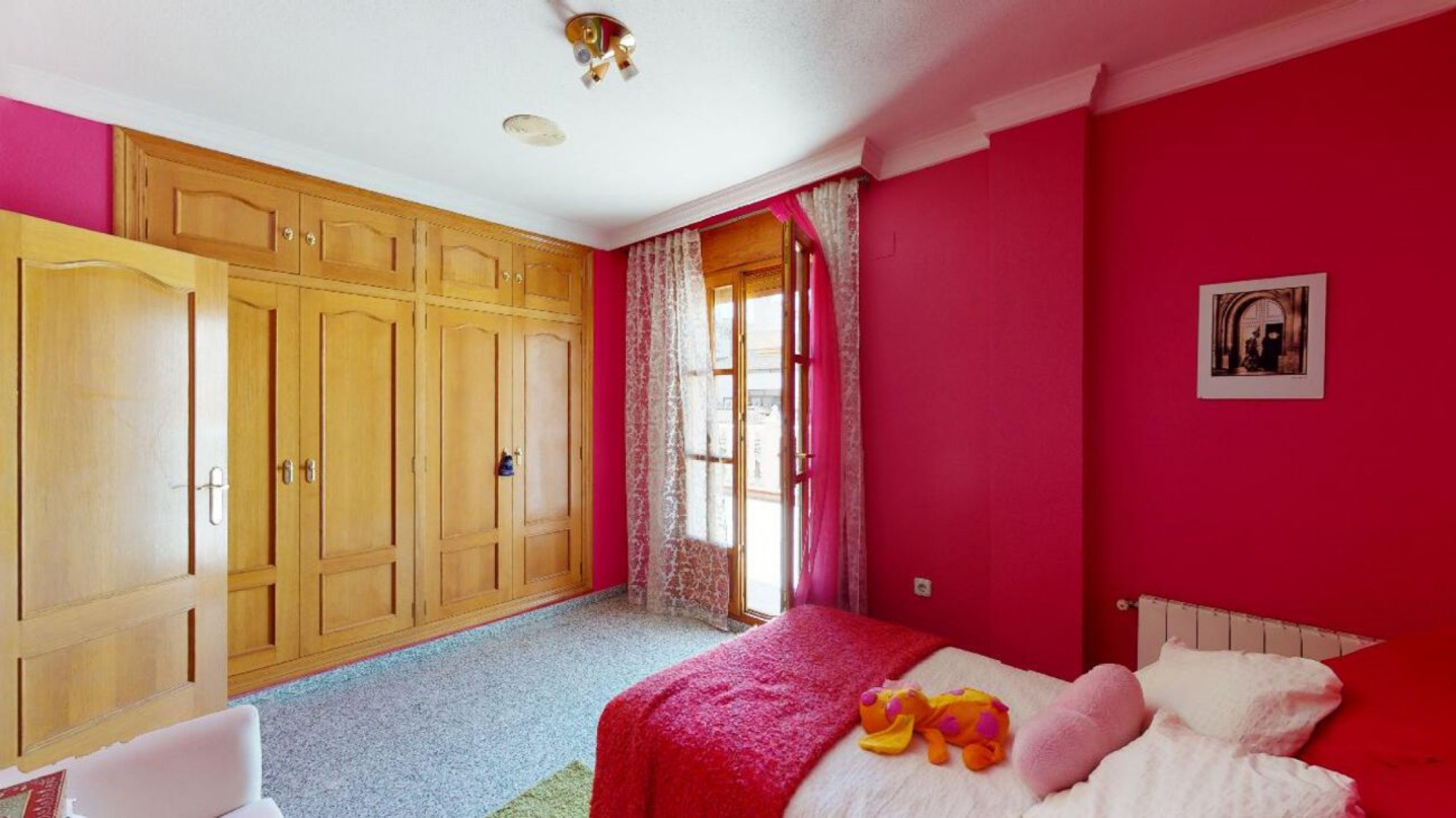Herenhuis met 4 Slaapkamers in Sax, Alicante met Zwembad en Garage