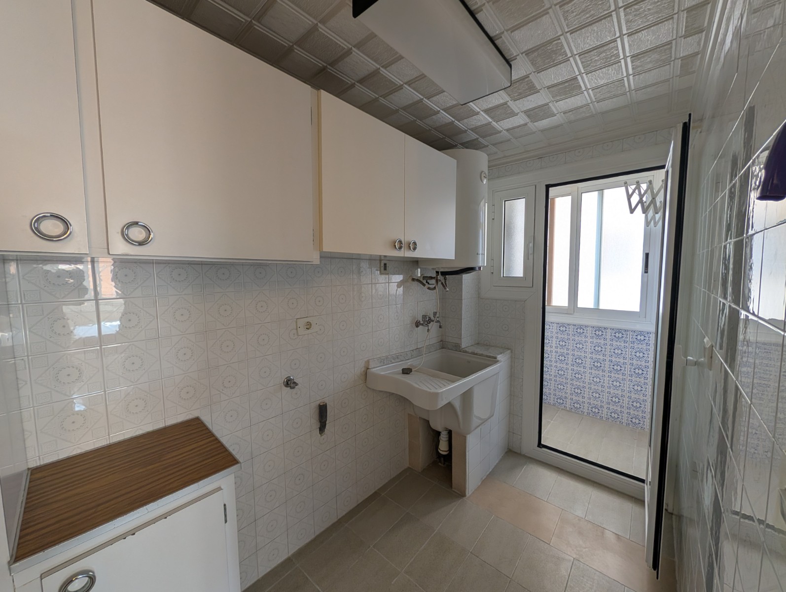 Apartment with 4 Bedrooms in Sax with Lift and Views