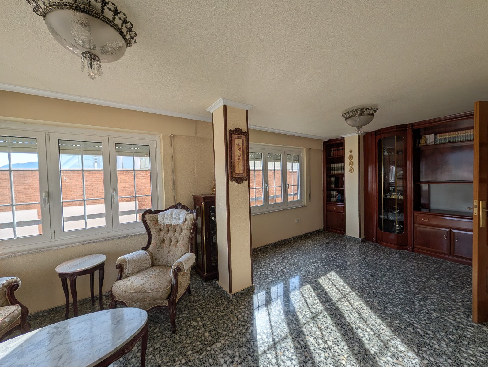 Apartment with 4 Bedrooms in Sax with Lift and Views