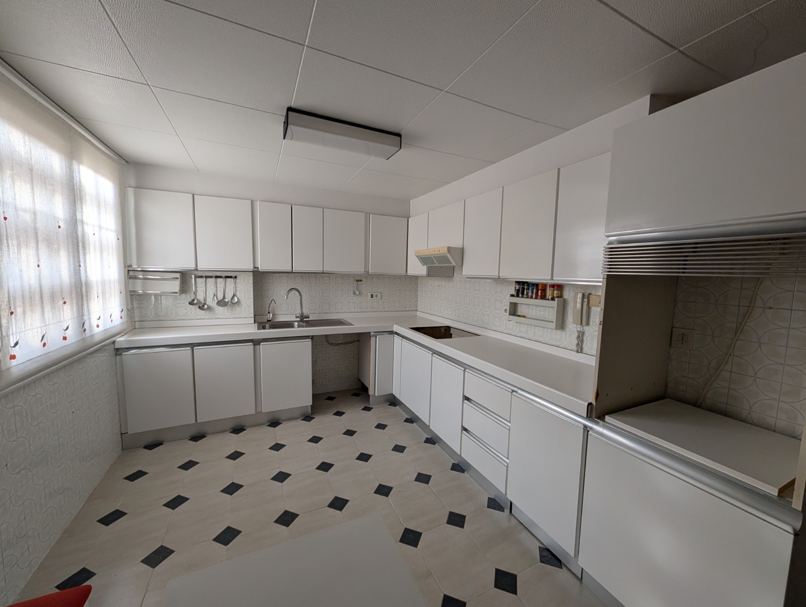 Apartment with 4 Bedrooms in Sax with Lift and Views
