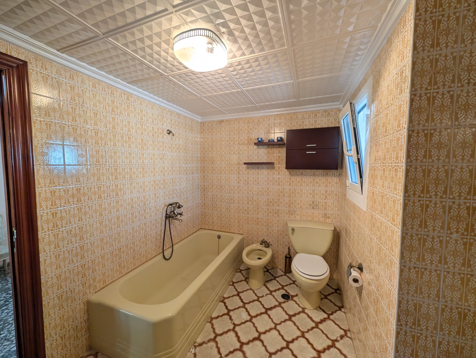 Apartment with 4 Bedrooms in Sax with Lift and Views